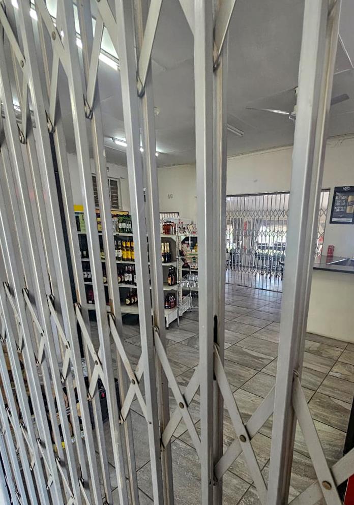 6 Bedroom Property for Sale in Oranjeville Free State